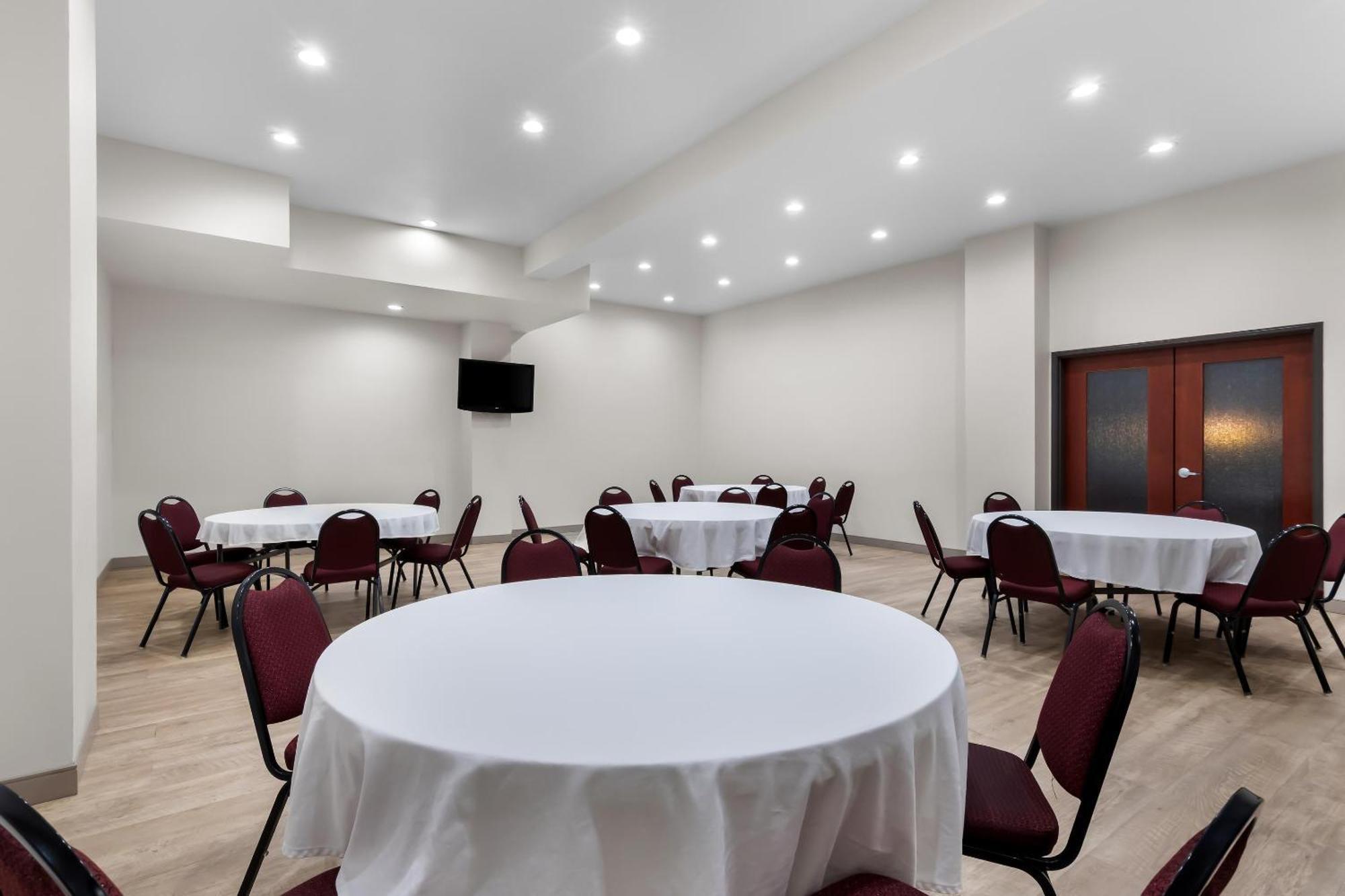 Comfort Suites Yukon - Sw Oklahoma City מראה חיצוני תמונה